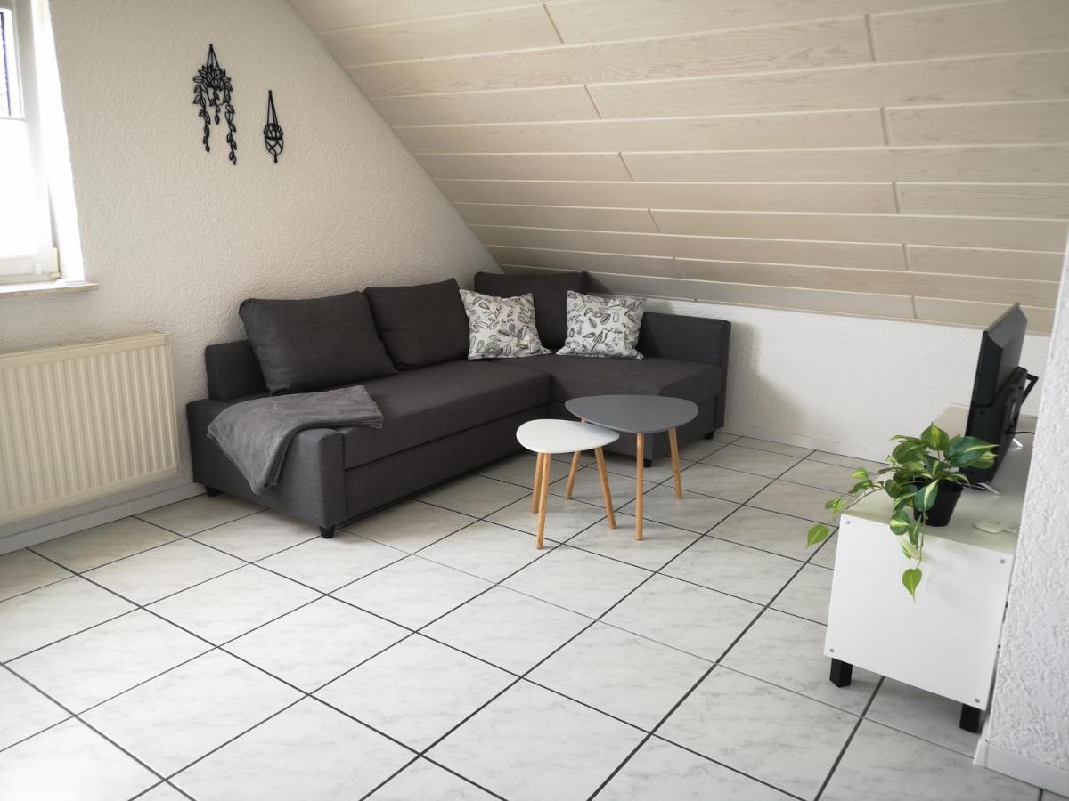 Familien-Ferienwohnung: Messe-Nähe mit Balkon und Parkplatz am Bodensee Meckenbeuren Exterior photo